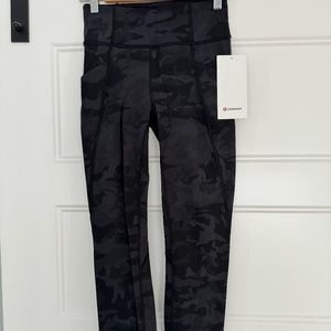 Lululemon Time to Sweat Crop 23"